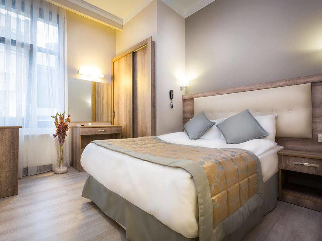 Fatih Hotel Corner Istanbul Exterior photo
